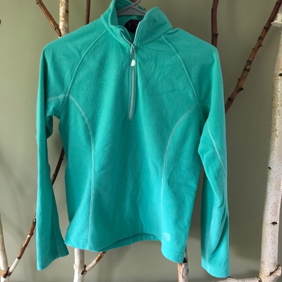 Mountain Hardwear 1/2 zip fleece - Picture 1 of 3